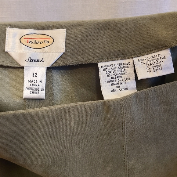 Olive Green Talbots Maxi Skirt w/ Pretty Hem Cutout Floral Pattern Detail - Picture 3 of 3